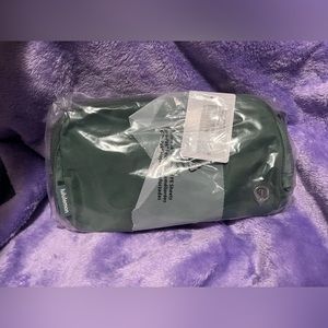 NEW Authentic - Lululemon Medium Forest everywhere belt bag